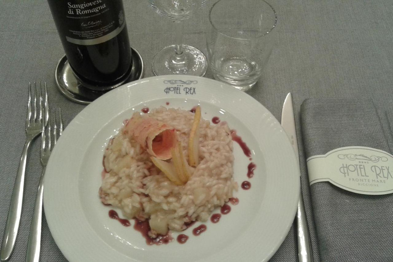 Hotel Rex - Fronte mare Riccione Esterno foto